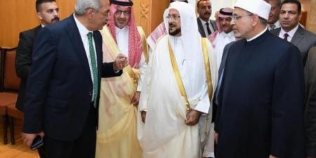 وزير الشؤون الإسلامية السعودي يلتقي وكيل الأزهر