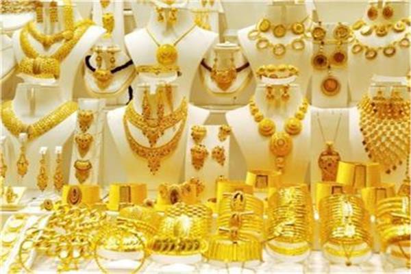 50 دولار ..تراجع قوي في أسعار الذهب في بداية تعاملات اليوم الأربعاء