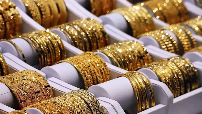 سعر الذهب اليوم في مصر ينخفض بحلول التعاملات المسائية 19-6-2026