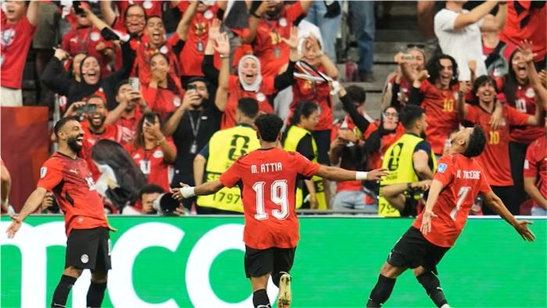 قناة مفتوحة تنقل مباراة مصر وإيران دون اشتراك.. شجَّع المنتخب