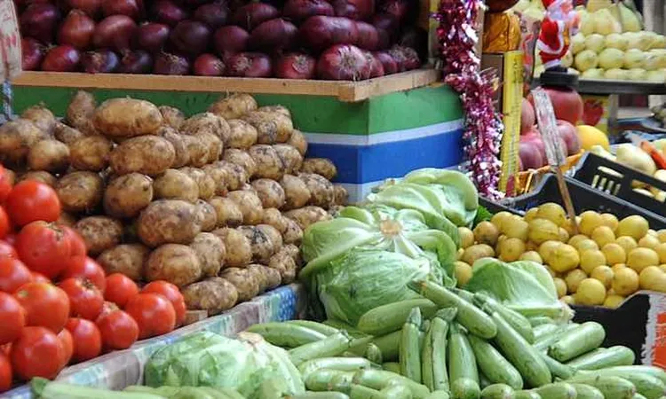 بكام الطماطم والفراخ والبيض واللحوم؟.. أسعار السلع الغذائية في الأسواق اليوم الخميس 25 يونيو 2026