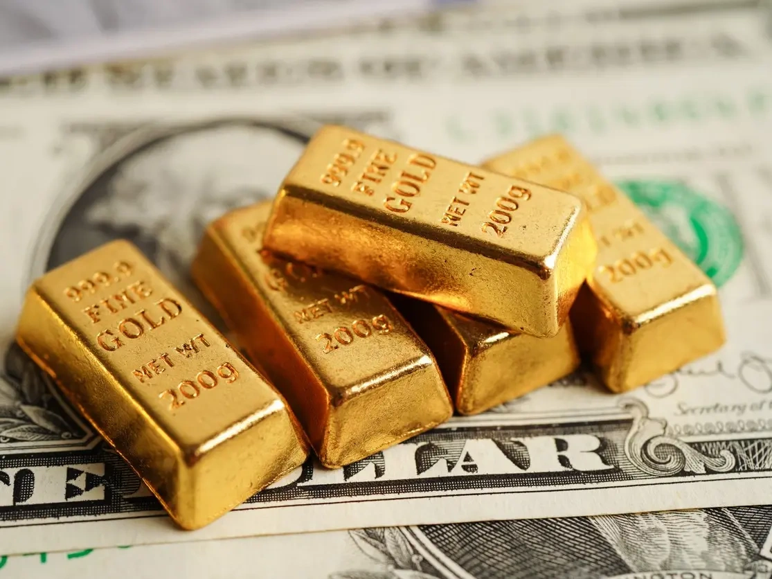 أسعار الذهب والدولار في مصر.. بين الاستقرار والتراجع