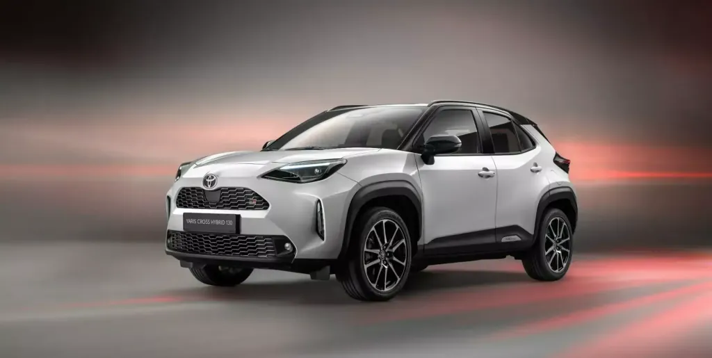أحدث إصدارات شركة تويوتا الجديدة.. سيارة Yaris Cross الرياضية الجديدة تخطف الأنظار