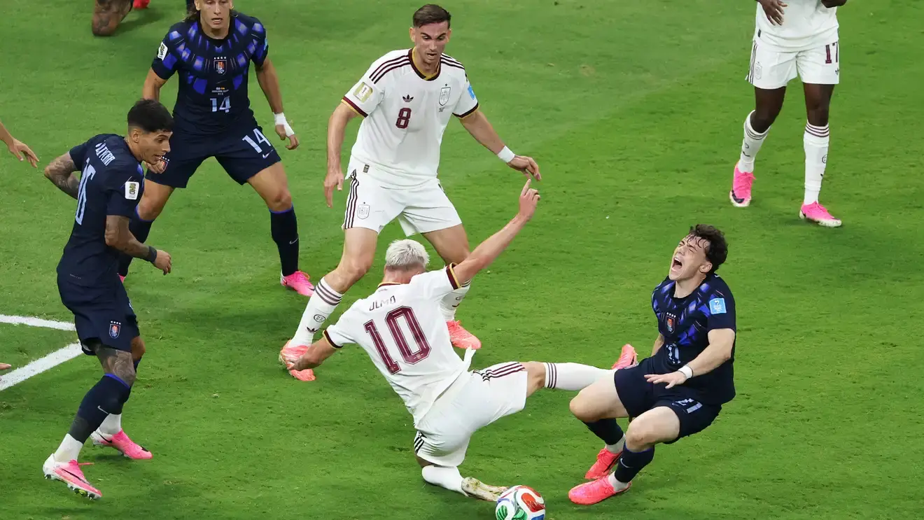 إسبانيا تهزم أوروجواي وتتأهل إلى دور الـ32 في كأس العالم 2026
