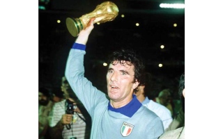 الأسطورة زوف.. من مرفوض بسبب قصر قامته إلى بطل لكأس العالم 1982