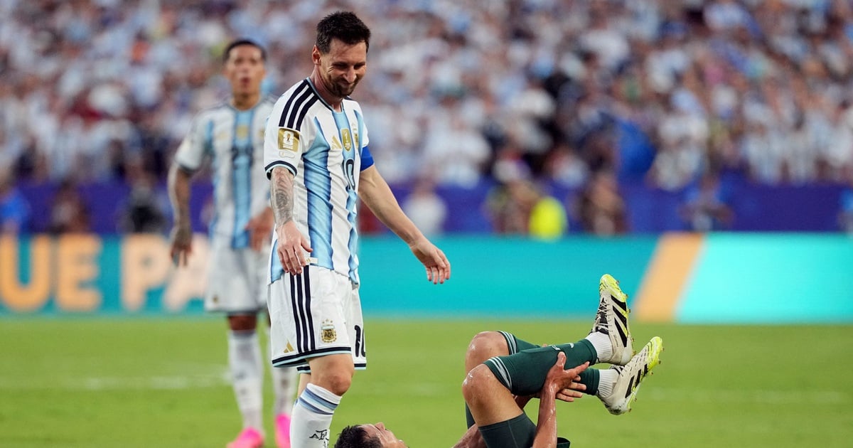 الاتحاد الجزائري لكرة القدم يذكر اسم ميسي، ويقدم بشكل مفاجئ شكوى إلى الفيفا بعد الخسارة أمام الأرجنتين.