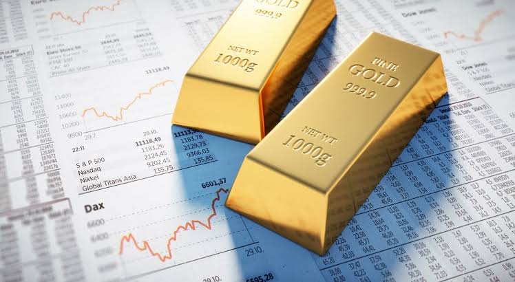 الذهب يهبط لأدنى مستوى في أسبوعين وعيار 21 يسجل 5840 جنيهًا