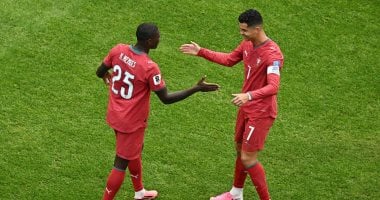 البرتغال ضد أوزبكستان.. ثنائية رونالدو تقود برازيل أوروبا للتقدم 3-0 (فيديو)