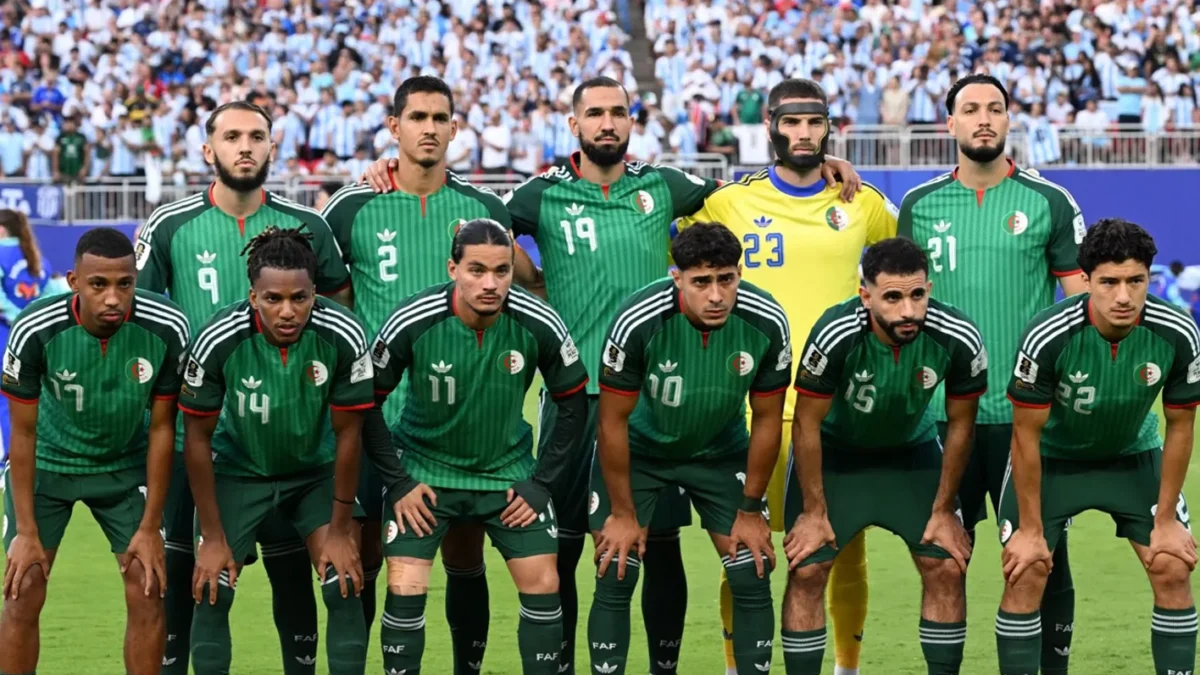 الجزائر يتمسّك بالبقاء والأردن يحلم بالعبور في كأس العالم
