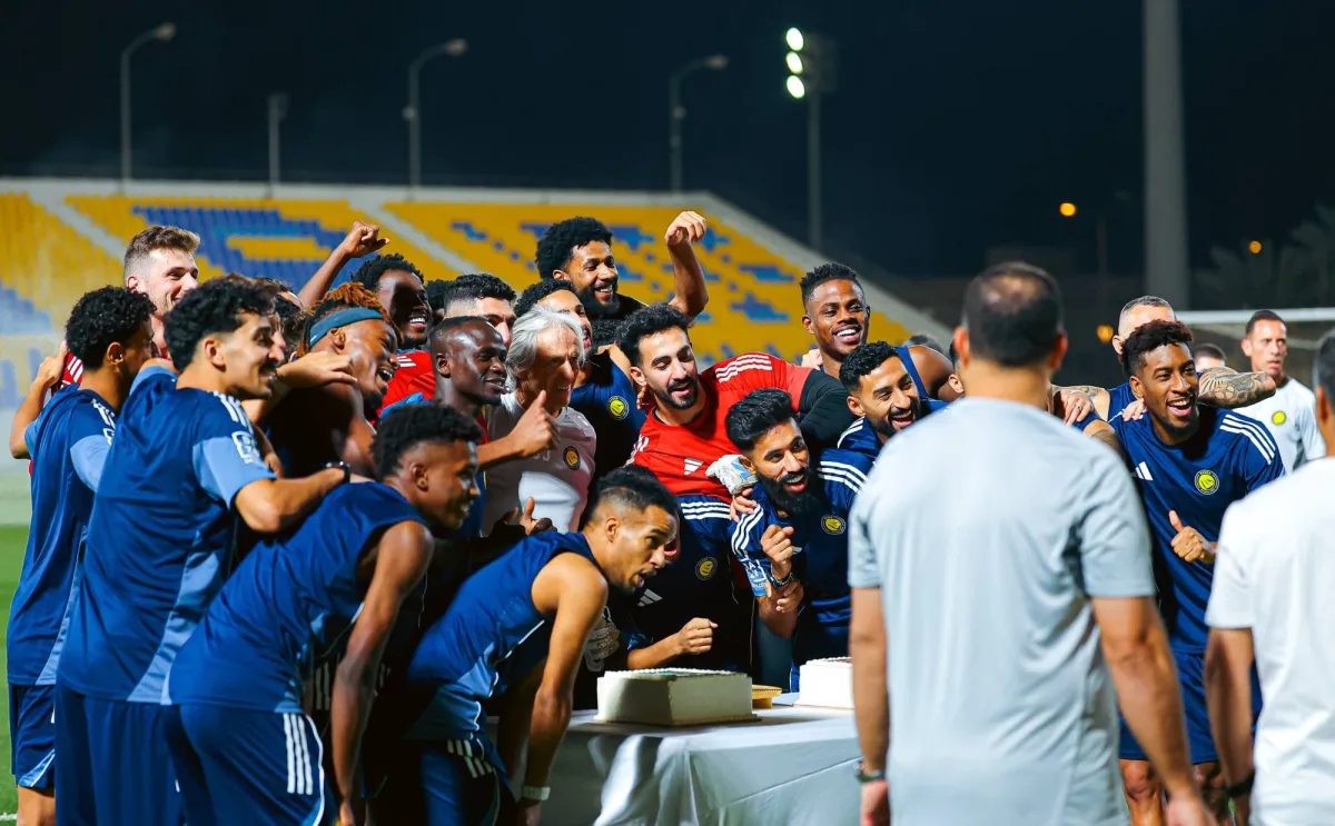 الدوري السعودي: الاتفاق يهدد الهلال… والفتح يصطدم بالنصر