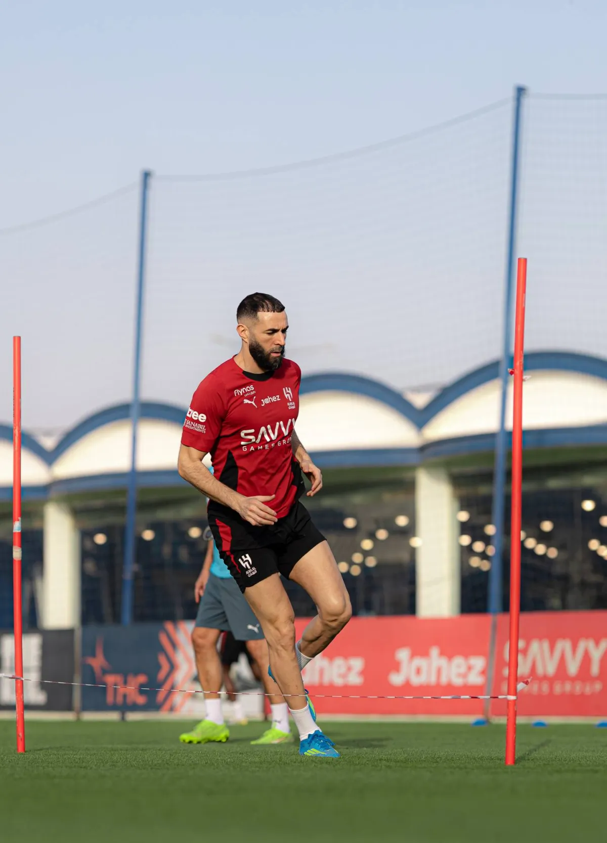 الدوري السعودي: الهلال لمواصلة الضغط على النصر من شباك الحزم