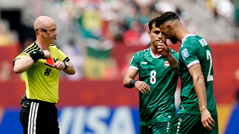العرب في المونديال.. طرد مدافع العراق أمام السنغال في كأس العالم 2026