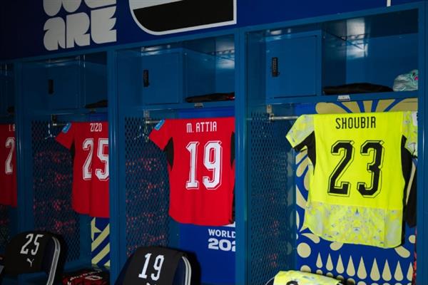 العرب في المونديال.. قمصان منتخب مصر تزين ملعب سياتل قبل لقاء إيران