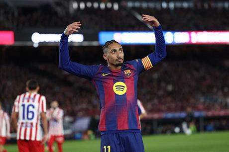 ” النصر يخطف هدف الهلال.. ونجم برشلونة يترقب “.