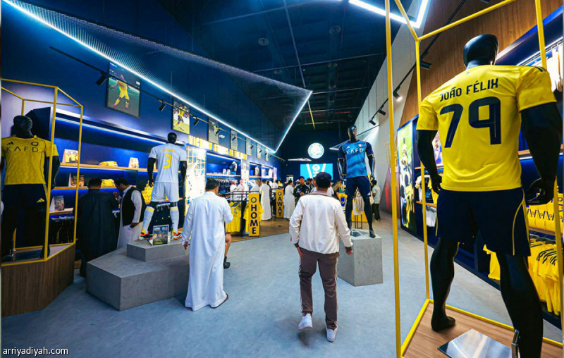 النصر يدشن متجره في «يو ووك»