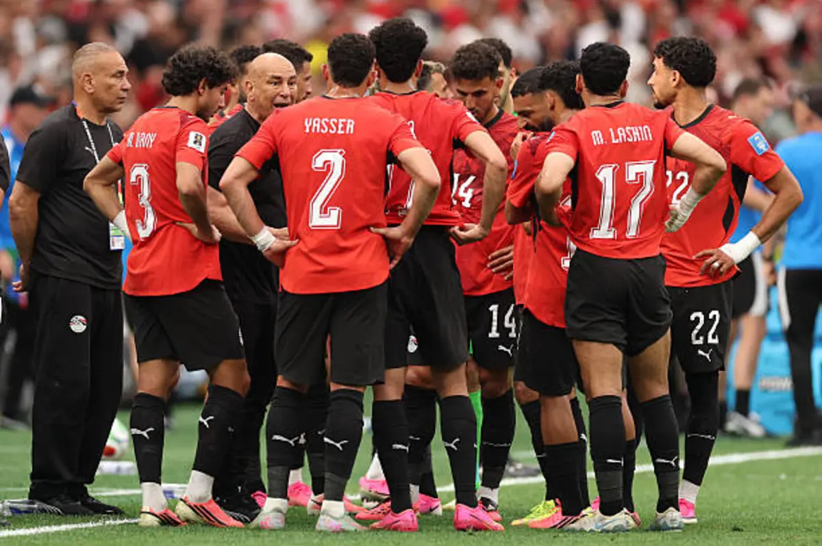 انفعال حسام حسن على لاعبي منتخب مصر (صور)
