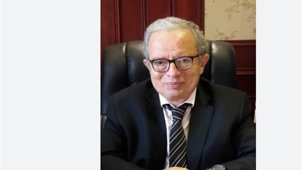 حسين عيسى: تعميق الصناعة الوطنية يقلل الاعتماد على الدولار.. و72.5% نسبة التصنيع المحلي بسيارات النصر