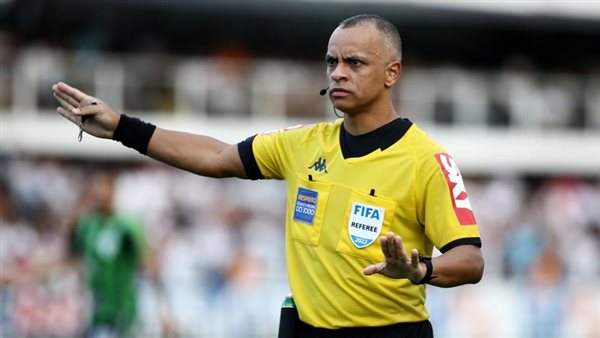 حكم برازيلي لإدارة مباراة المغرب وهولندا في دور الـ 32 بكأس العالم