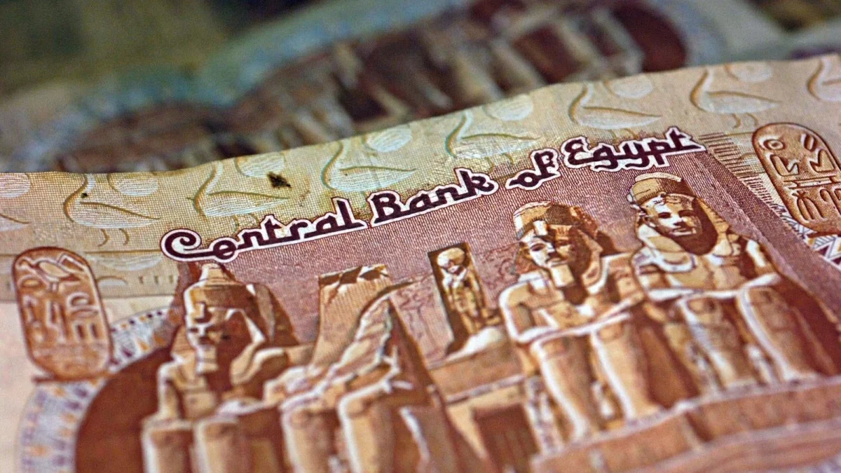 خبير مصرفي: فوز المنتخب فى كأس العالم وراء صعود الجنيه