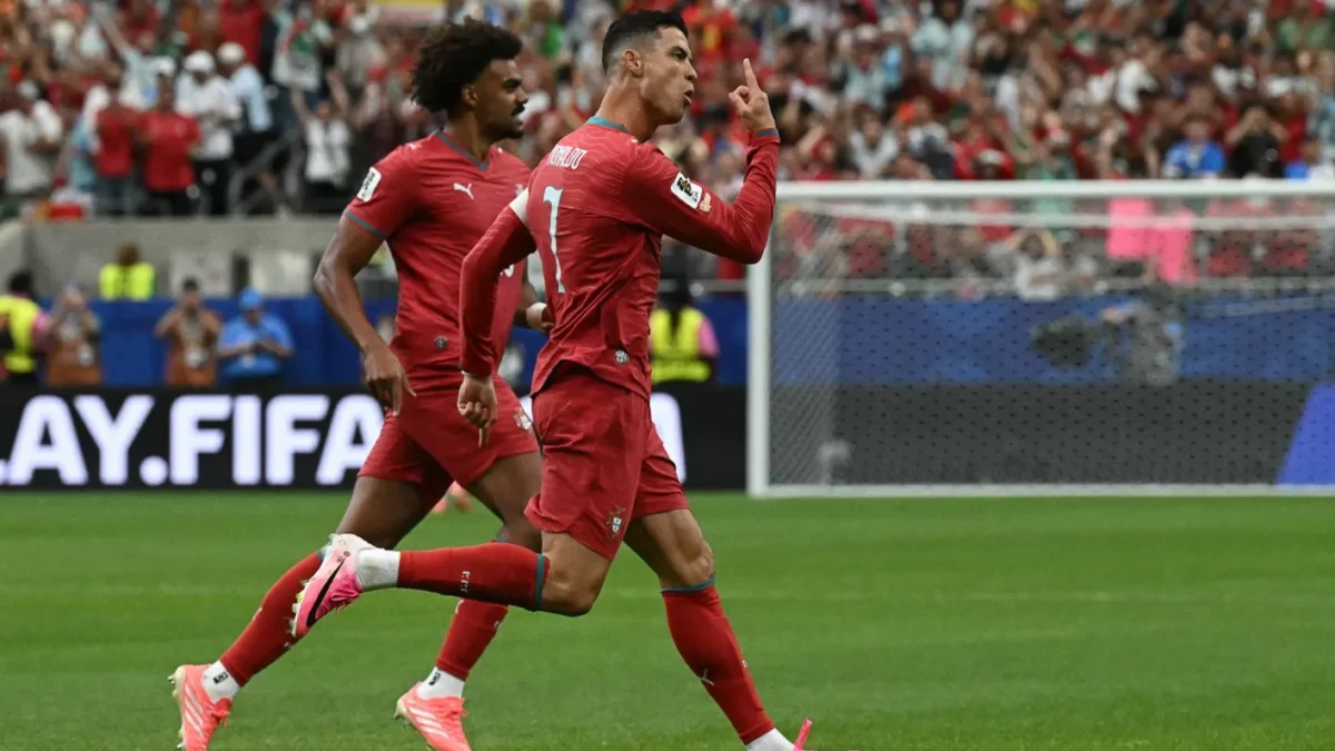 رونالدو أول لاعب يسجل في 6 نسخ من نهائيات كأس العالم