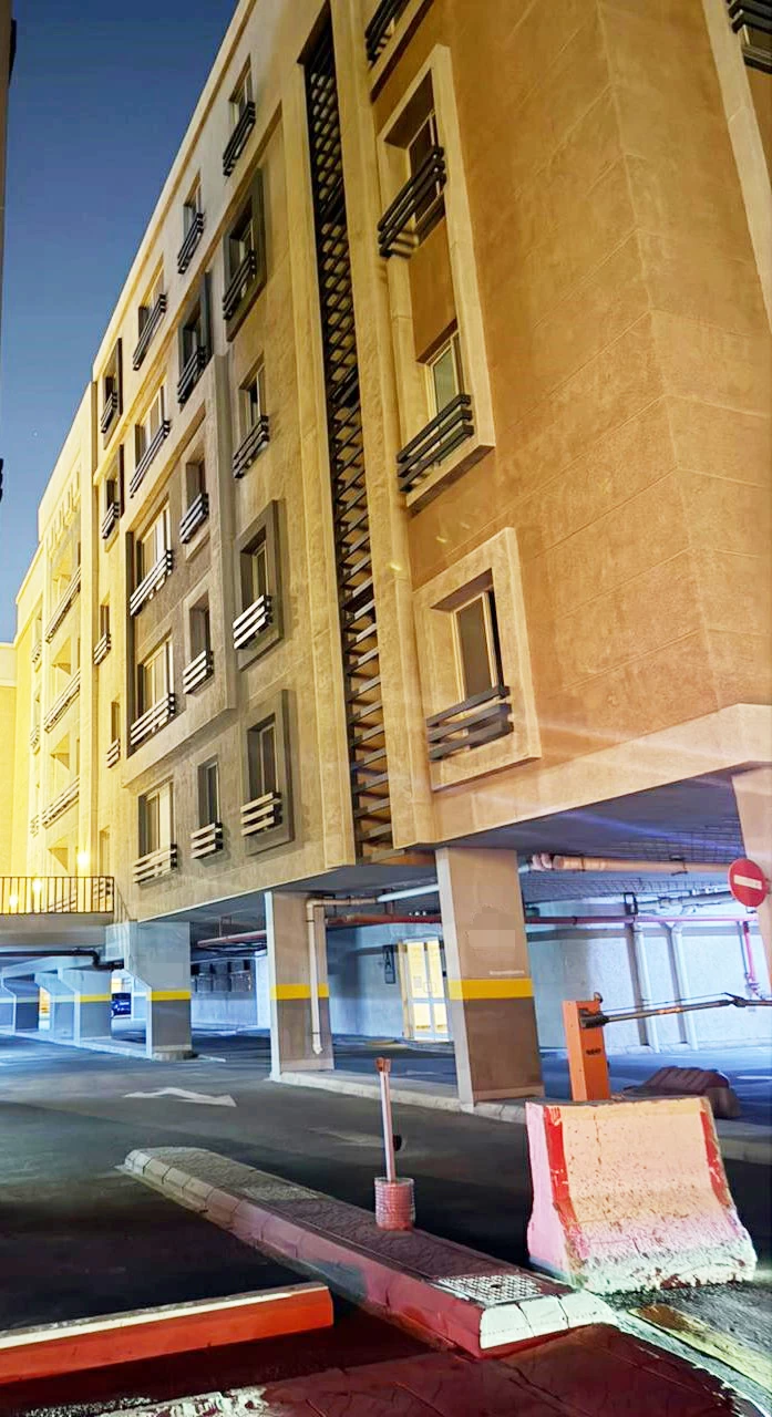 شقق فاخرة ابتلعت أموال السكان.. أمانة جدة: أخلوا الأبراج !