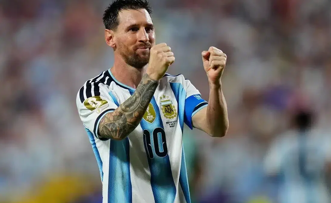 أول تعليق من كلوزه بعد تحطيم ليونيل ميسي رقمه القياسي في كأس العالم