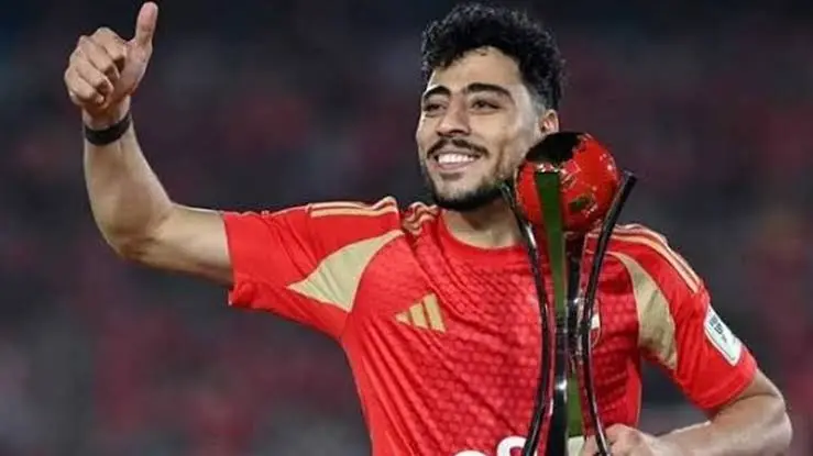 مستقبل أكرم توفيق يثير الجدل والأهلي فى الصورة