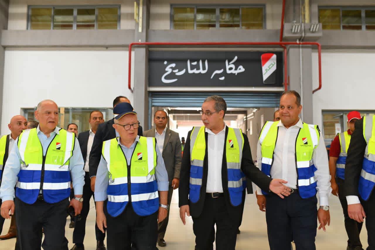 نائب رئيس الوزراء للشؤون الاقتصادية يتفقد مصانع النصر للسيارات: توطين صناعة السيارات ركيزة لتعزيز الاقتصاد الوطني