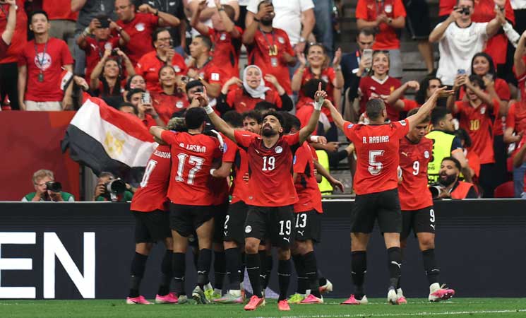 نجوم الفن يحتفلون بفوز المنتخب المصري التاريخي في كأس العالم- (تدوينات)