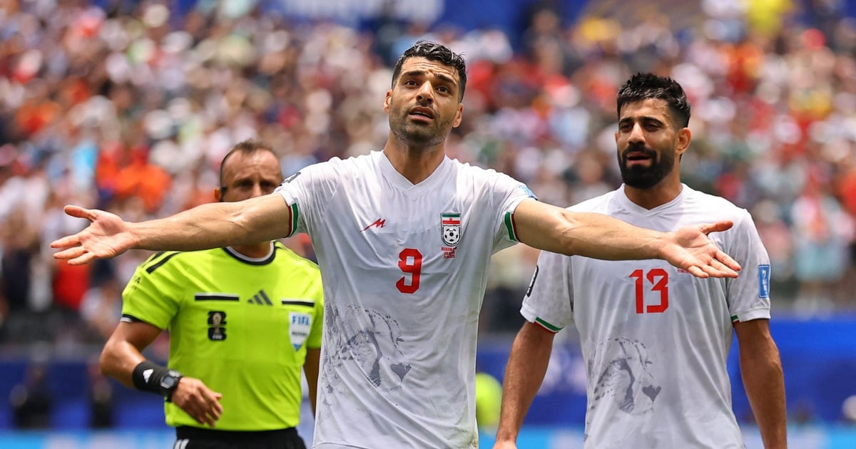 يواجه المنتخب الإيراني مشكلة جديدة في الولايات المتحدة، حيث تأخرت رحلته قبل مباراته الحاسمة ضد مصر.