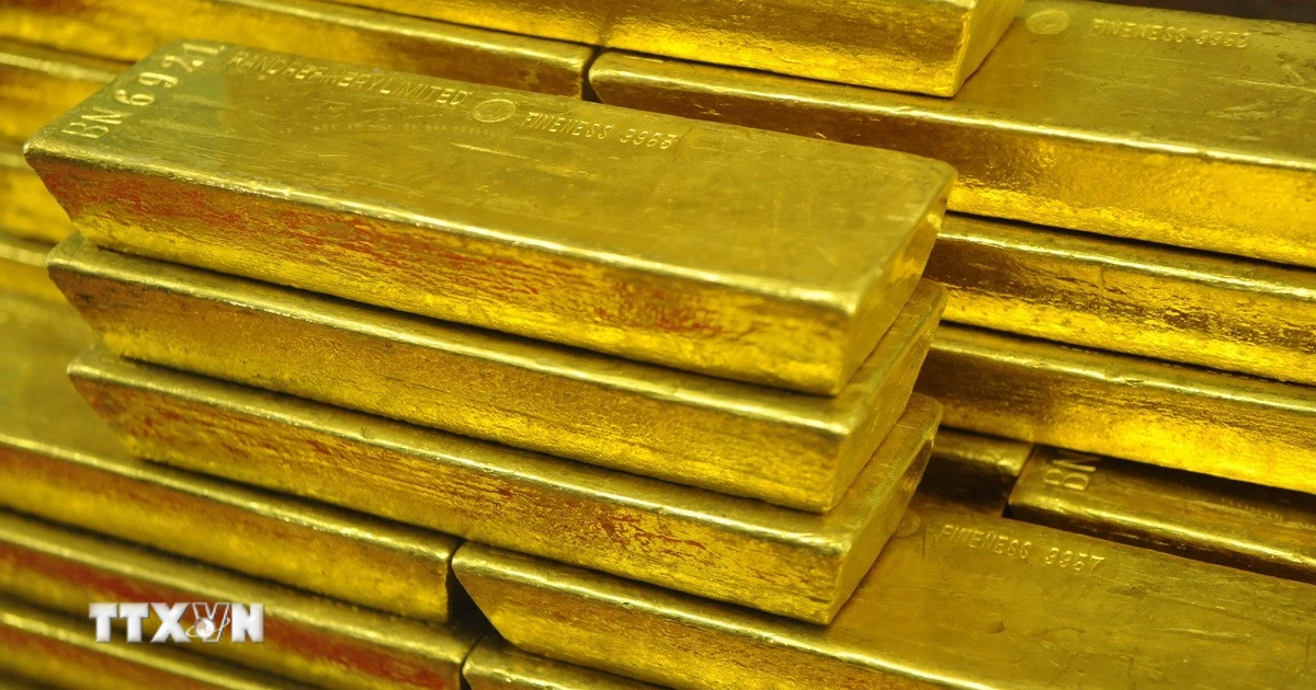تراجع أسعار الذهب العالمية وصعود الدولار الأمريكي قبيل اجتماع مجلس الاحتياطي الفيدرالي