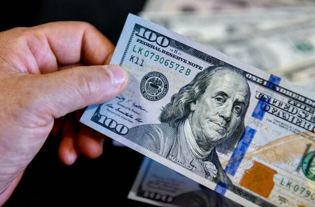 تراجع جديد في سعر الدولار أمام الجنيه خلال إغلاق تداولات الثلاثاء