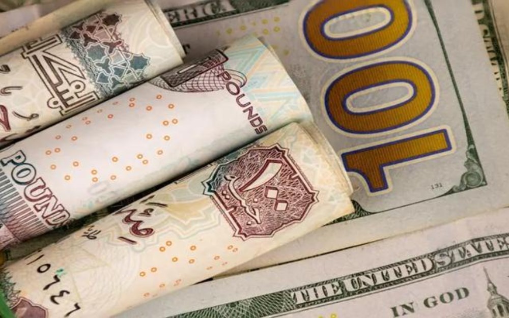 انخفاض سعر الدولار أمام الجنيه 16 قرشًا في منتصف تعاملات الثلاثاء
