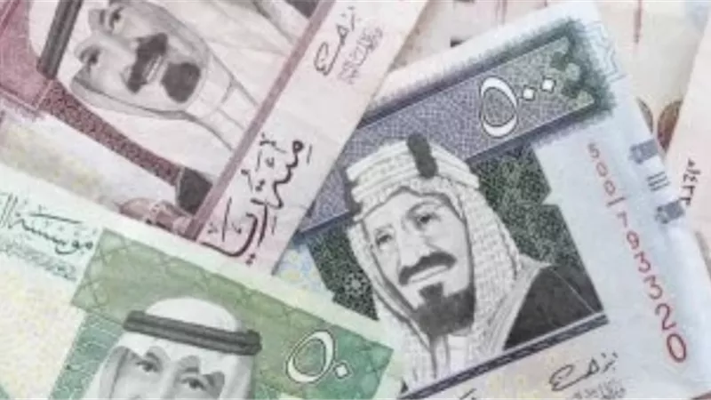 «سعر الريال السعودي يتراجع أمام الجنيه المصري مع استمرار التقلبات في سوق العملات» الريال السعودي يشهد تغيرات مستمرة أمام الجنيه المصري في ظل تطورات اقتصادية محلية ودولية