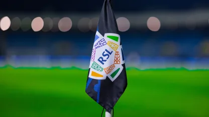 «موعد جديد يربك الحسابات» رابطة الدوري السعودي تعلن تقديم مواجهة أبها والاتحاد