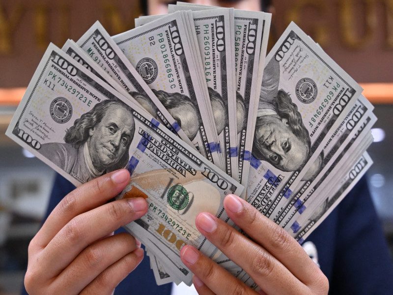 ارتفاع سعر الدولار في بغداد وأربيل مع إغلاق التداول